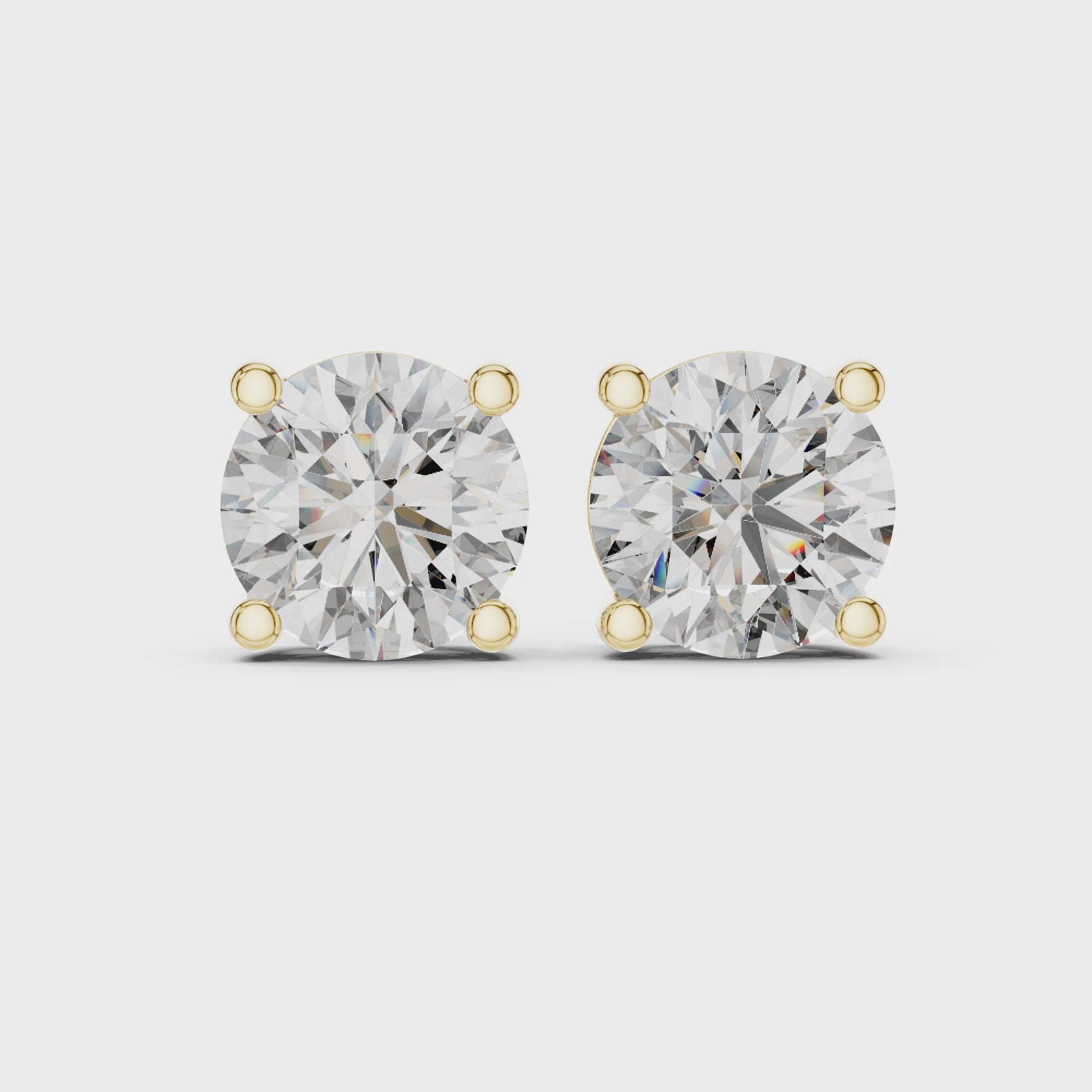 Round Diamond Stud Earrings